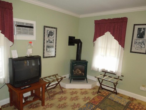 Kearsarge Inn - image 2