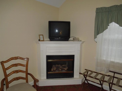 Kearsarge Inn - image 22