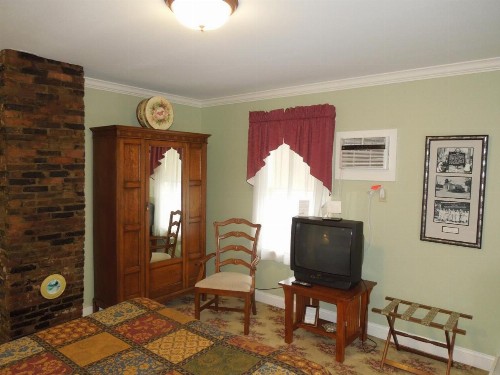 Kearsarge Inn - image 3