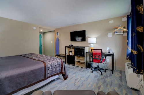 Yankee Clipper Inn - image 23