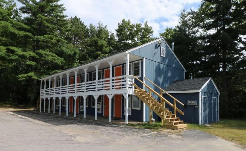 Yankee Clipper Inn - image 38