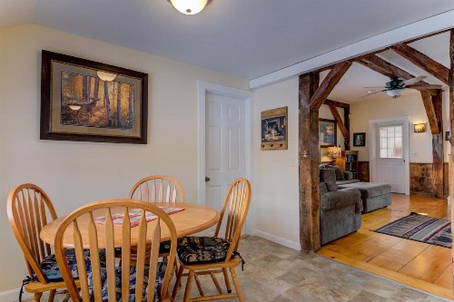 Oak House - image 5