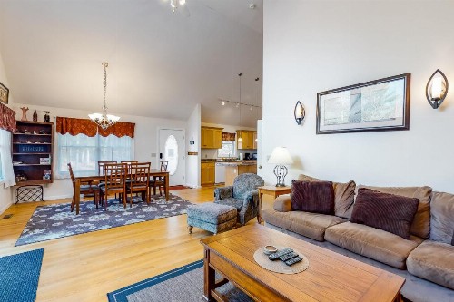 292 Allens Siding - image 10