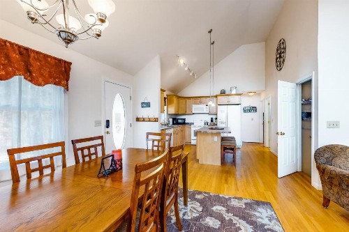 292 Allens Siding - image 11
