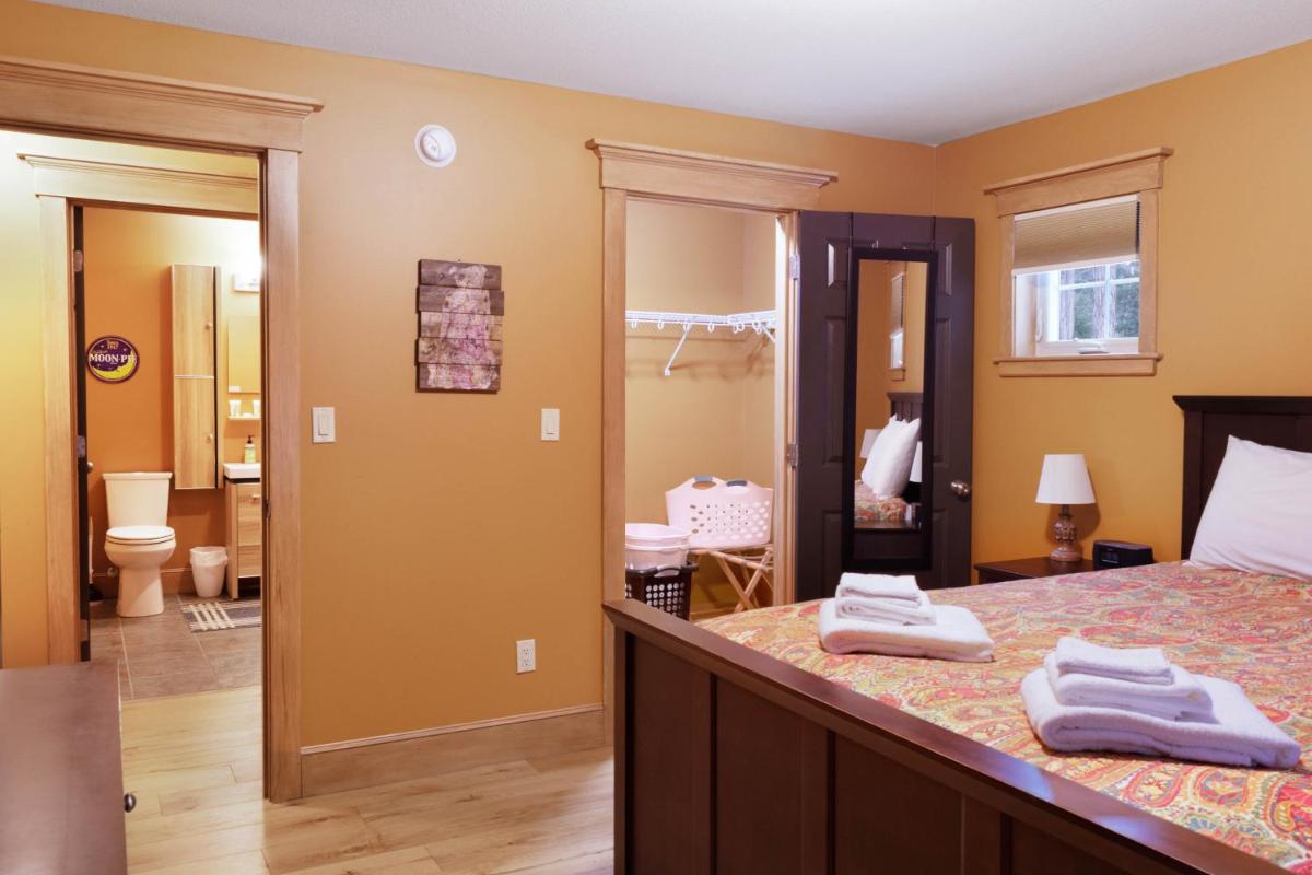 Ridge Circle Retreat - image 7