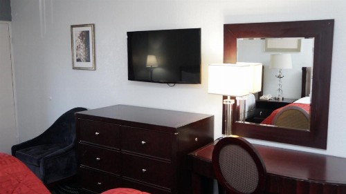 Riverview Inn - image 12