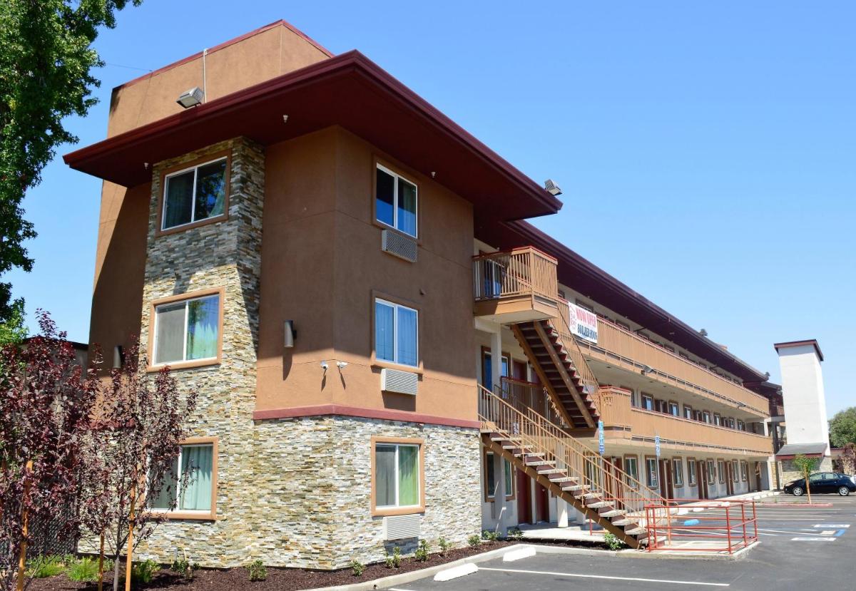 Red Roof Inn & Suites Sacramento North - image 5