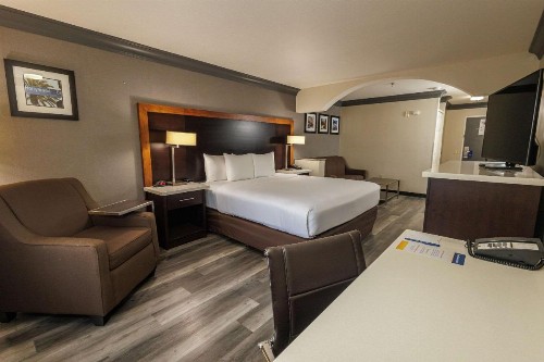 Comfort Inn & Suites Near Universal - North Hollywood – Burbank - image 30