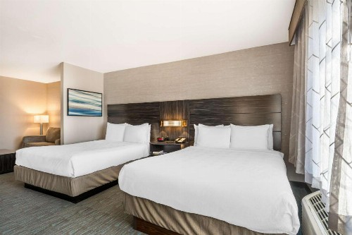 Best Western Plus North Las Vegas Inn & Suites - image 36