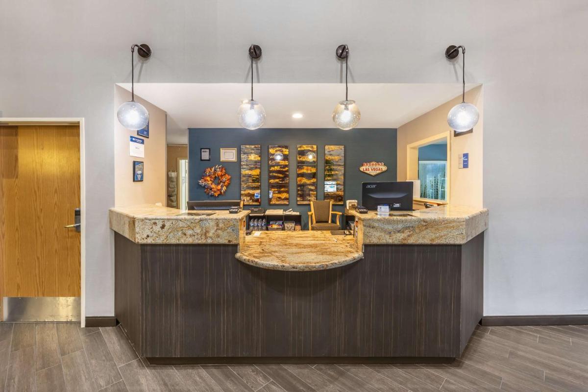 Best Western Plus North Las Vegas Inn & Suites - image 4