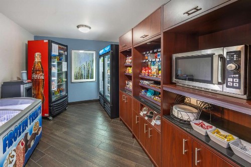 Best Western Plus North Las Vegas Inn & Suites - image 47