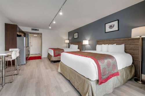 Ramada Plaza by Wyndham Marco Polo Beach Resort - image 11
