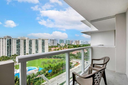 Ramada Plaza by Wyndham Marco Polo Beach Resort - image 13