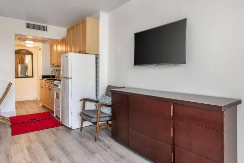 Ramada Plaza by Wyndham Marco Polo Beach Resort - image 37