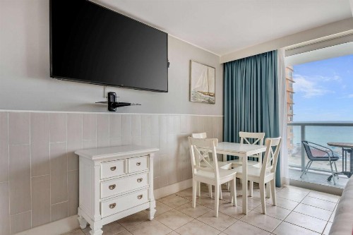 Ramada Plaza by Wyndham Marco Polo Beach Resort - image 41