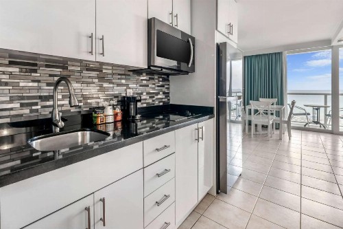Ramada Plaza by Wyndham Marco Polo Beach Resort - image 42