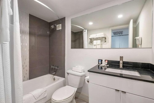 Ramada Plaza by Wyndham Marco Polo Beach Resort - image 45