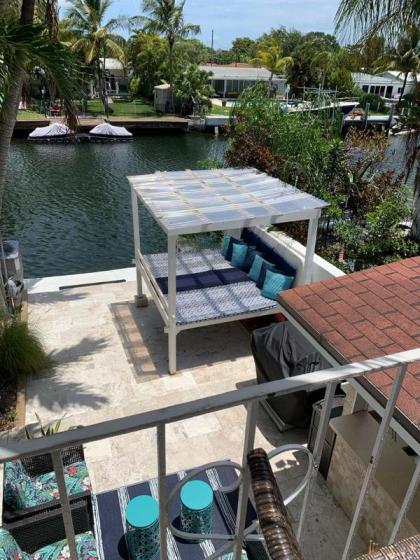 Villa Waterfront Souci - Outdoor Bar & BBQ