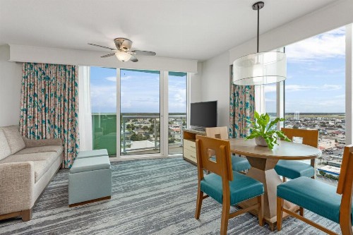 Club Wyndham Towers on the Grove - image 18
