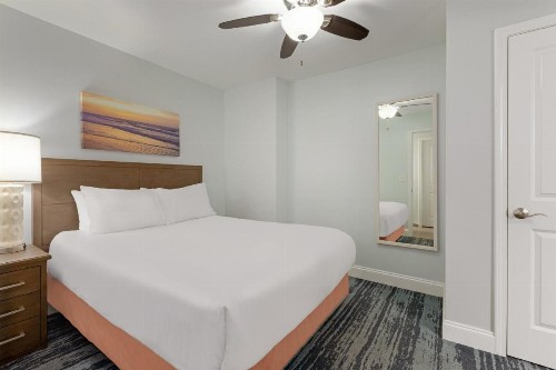 Club Wyndham Towers on the Grove - image 43