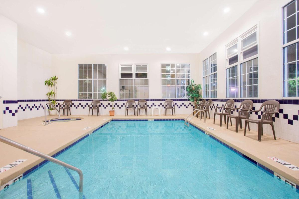 SureStay Hotel by Best Western North Myrtle Beach - image 4