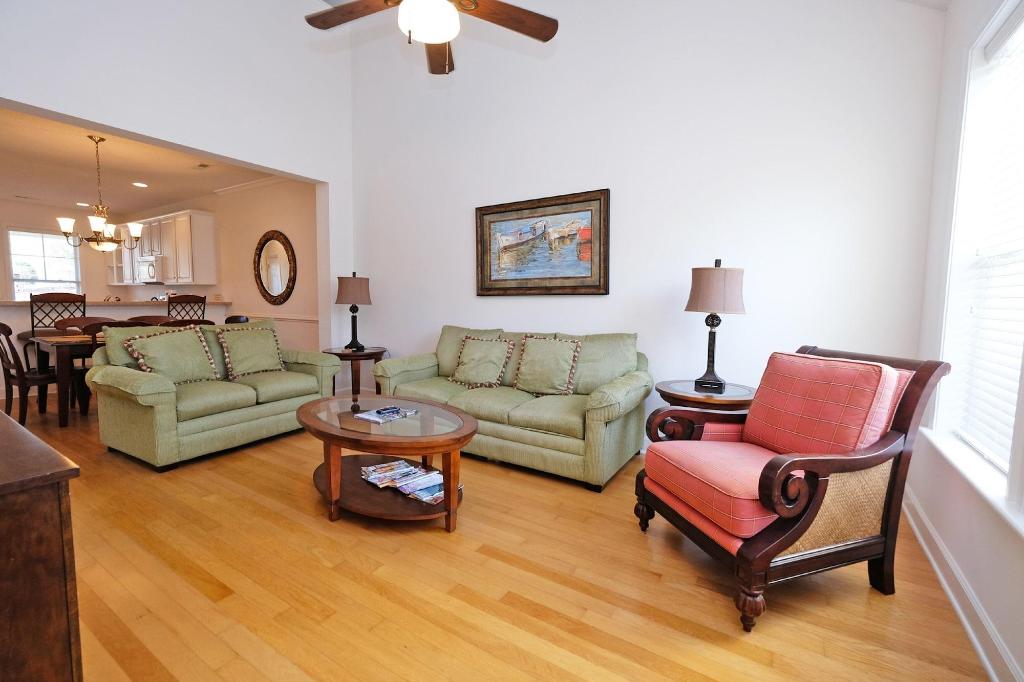 Barefoot Resort Golf & Yacht Club Villas - image 2