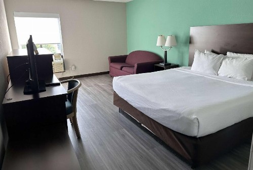 Baymont by Wyndham North Myrtle Beach - image 7