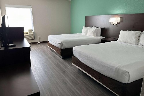 Baymont by Wyndham North Myrtle Beach - image 9