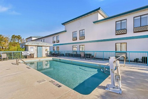 Baymont by Wyndham North Myrtle Beach - image 15