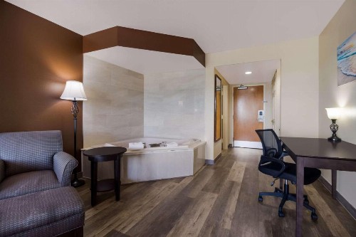 Quality Inn & Suites North Myrtle Beach - image 27