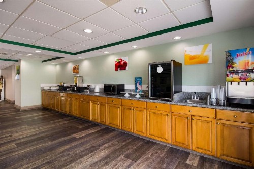 Quality Inn & Suites North Myrtle Beach - image 31