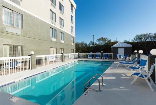 La Quinta Inn by Wyndham North Myrtle Beach - image 11