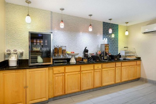 La Quinta Inn by Wyndham North Myrtle Beach - image 37