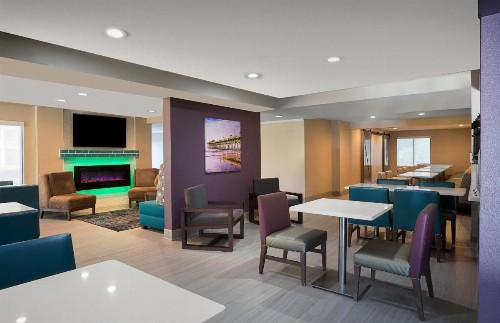 La Quinta Inn by Wyndham North Myrtle Beach - image 6