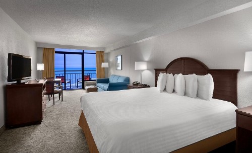 Best Western Ocean Sands Beach Resort - image 11