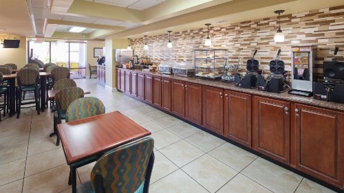 Best Western Ocean Sands Beach Resort - image 15