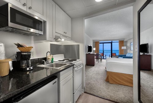 Best Western Ocean Sands Beach Resort - image 34