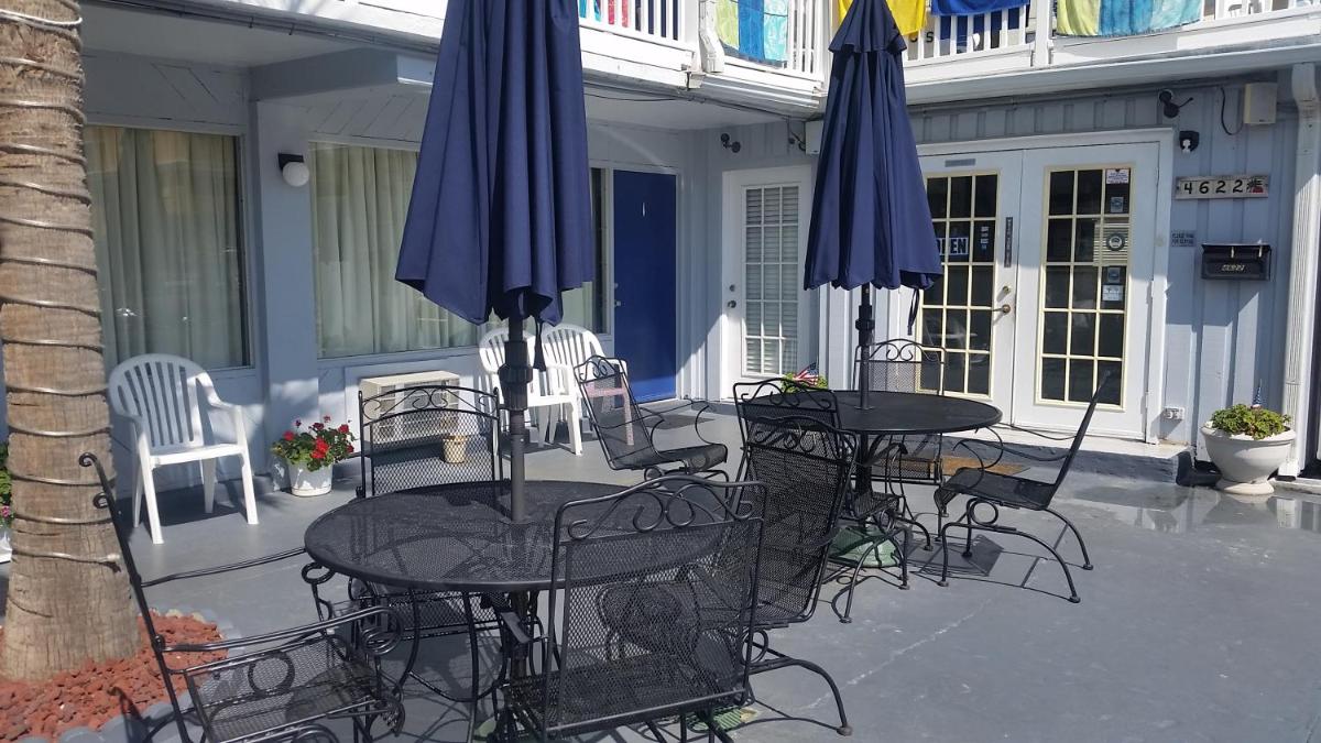 Edgewater Inn - image 7