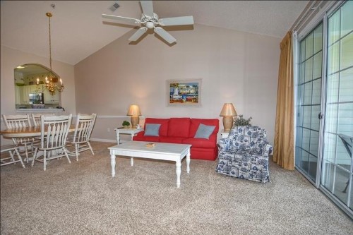 1033 The Havens - image 7