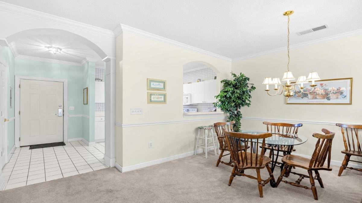 223 Wedgewood - image 6