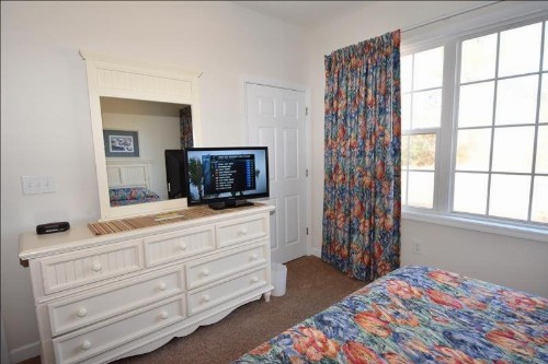 713 Ironwood Condo - image 10