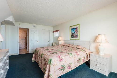 Ocean Towers Resort by Capital Vacations - image 15