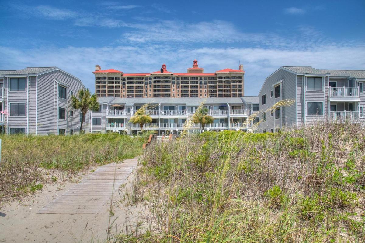 Sea Cloisters 302E Condo - image 4