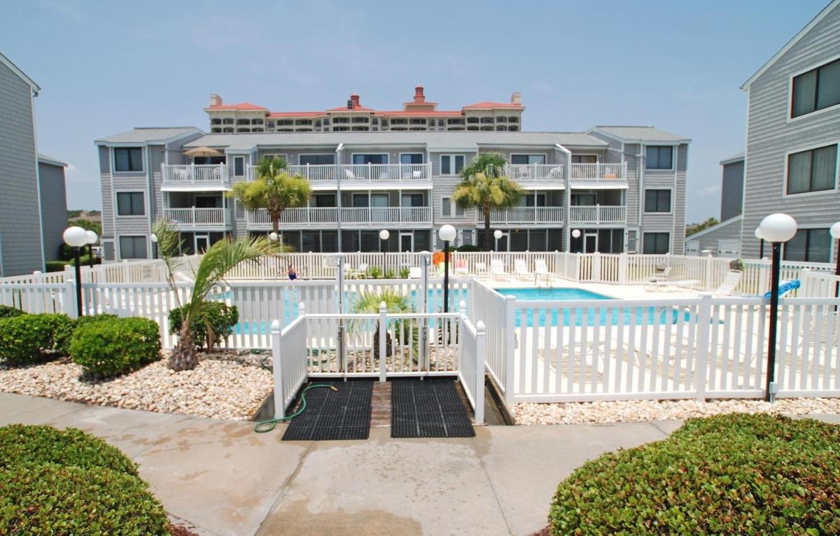 Sea Cloisters 105D Condo - image 2