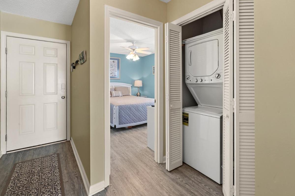 Sea Cloisters 305D Condo - image 6