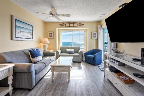 Sea Cloisters 305D Condo - image 9