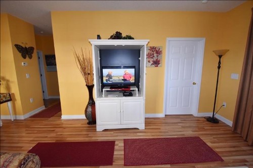 714 Ironwood Condo - image 8