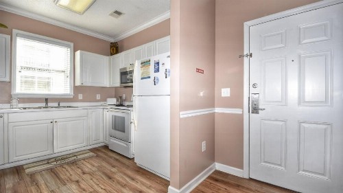 924 Ironwood Condo - image 3