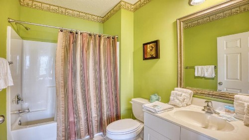 325 River Crossing Condo - image 3