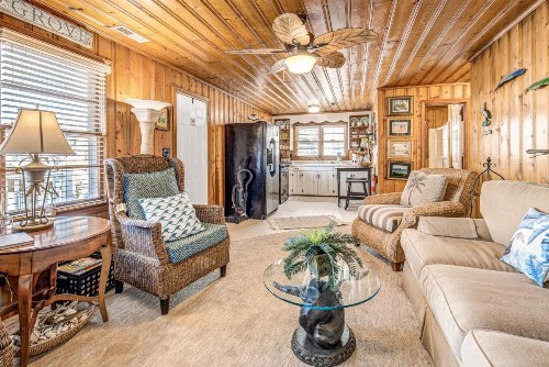House 314 - image 12